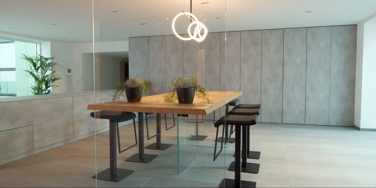 Garofoli showroom ufficio moderno e1591282063630 Garofoli showroom ufficio moderno e1591282063630